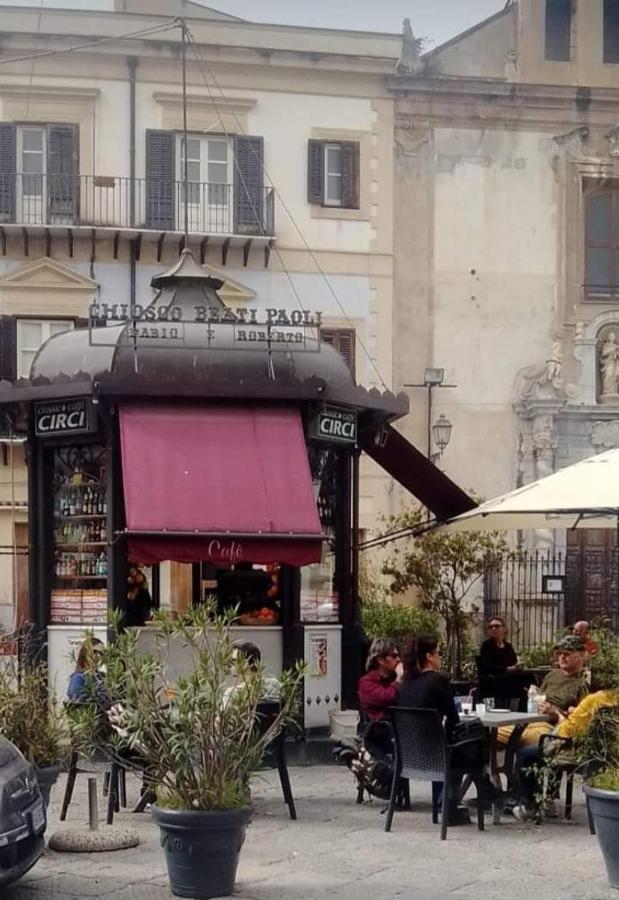 La Casetta Di Sharon Palermo Buitenkant foto